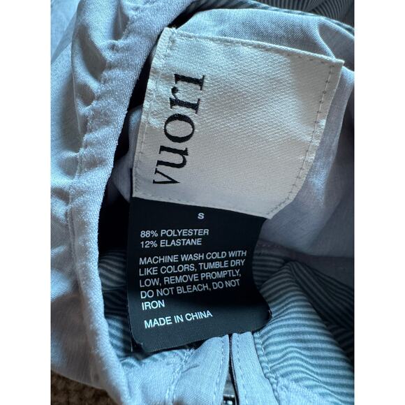 Vuori Men's Outdoor Trainer Shell Jacket Full Zip Hooded Lightweight Light Gray - Picture 2 of 5